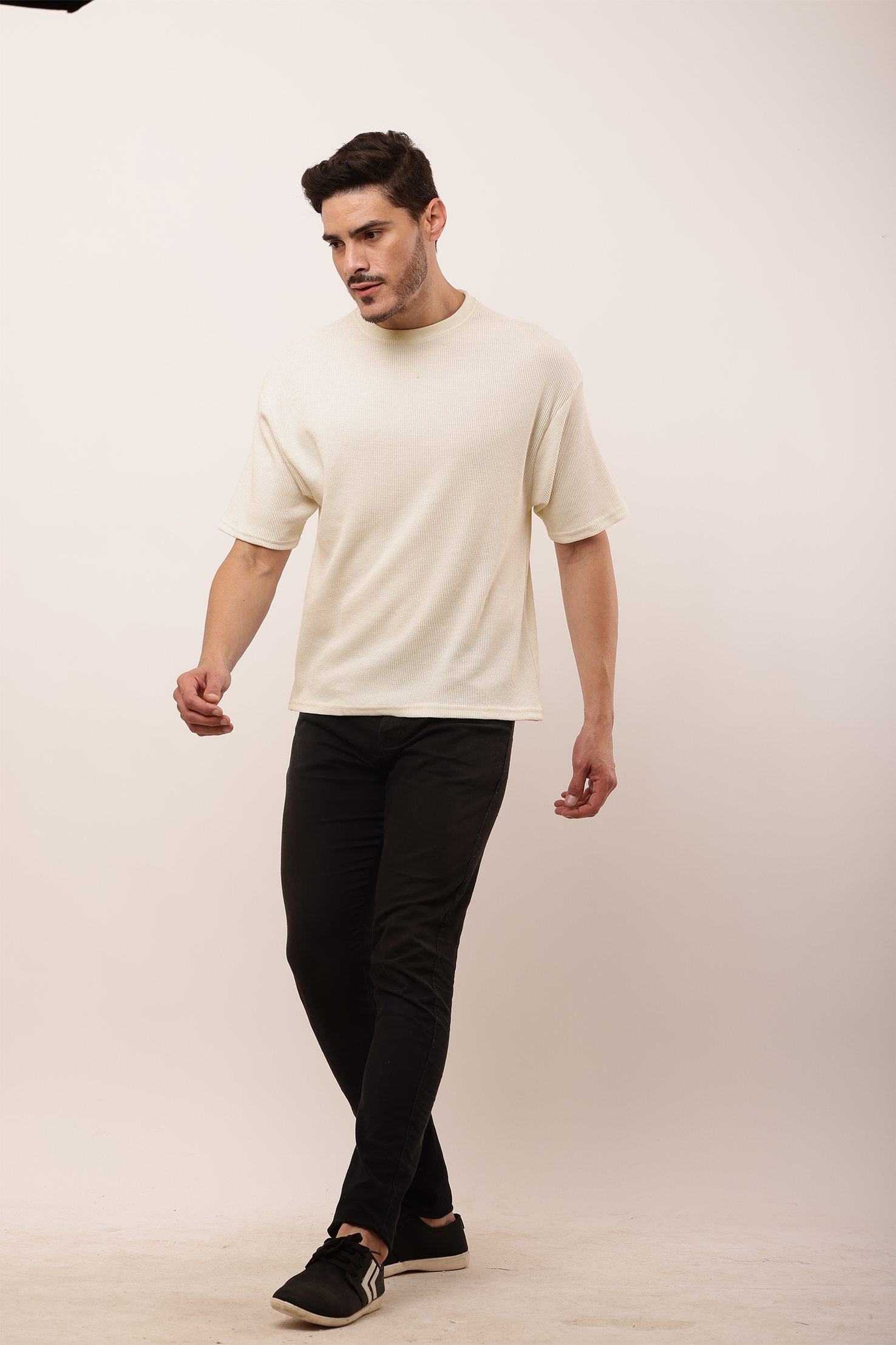 Cream Oversized Texture T-shirts - Image 4